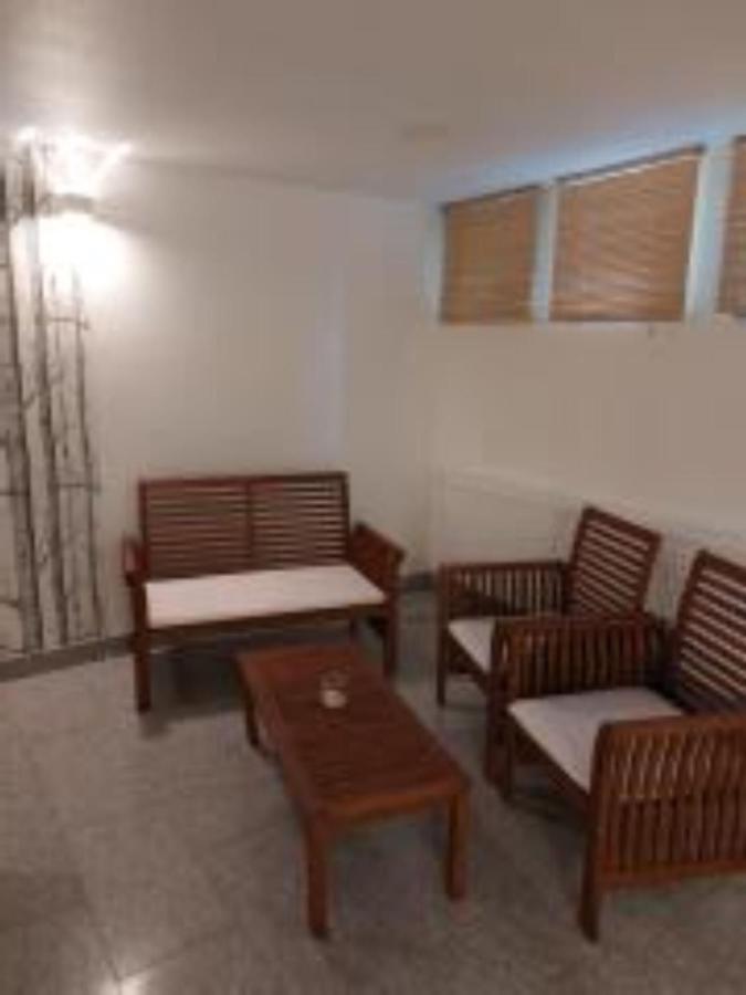 Sienna Czarna Gora Stubai 5 *